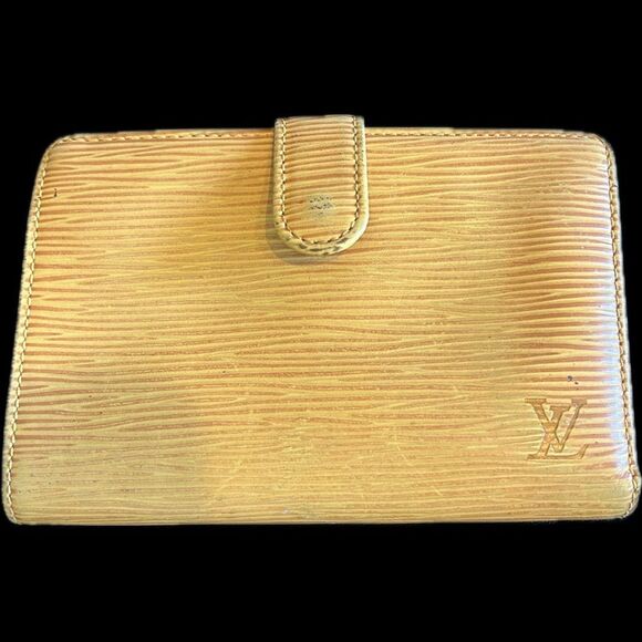 Louis Vuitton Epi Leather Yellow with Purple Interior Wallet Vintage Authentic - Picture 1 of 6